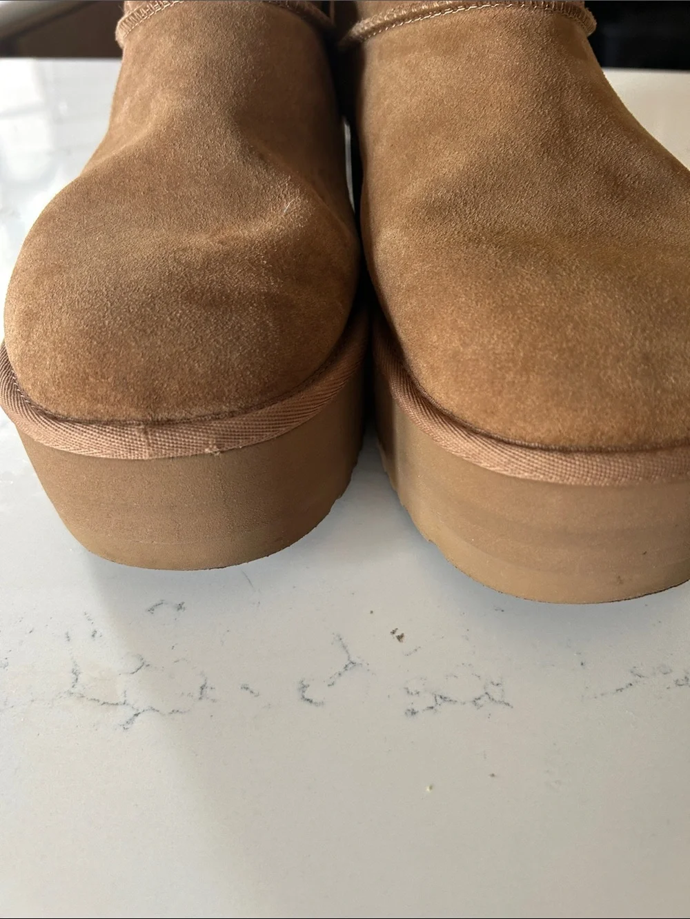 UGG® Classic Ultra Mini Platform Boot - Chestnut, Size 10, NWOT Display pair